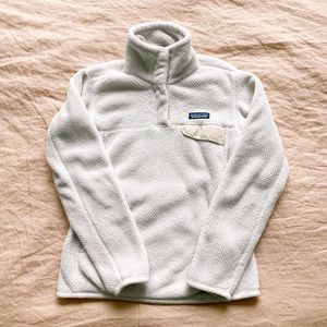 Like new Patagonia retool snap pullover sweater.